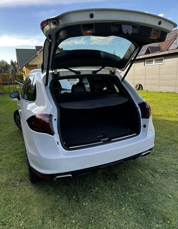 Porsche Cayenne cena 78500 przebieg: 200000, rok produkcji 2012 z Kosów Lacki małe 67